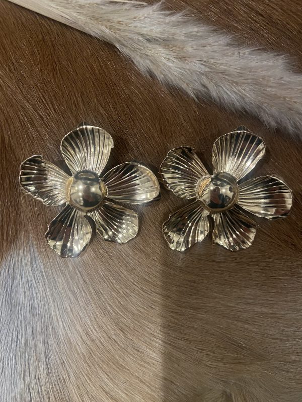 Oorbellen bloem goud